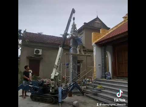 Đá mỹ nghệ Tuyên Bích thi công dựng cột đá cho nhà thờ tổ